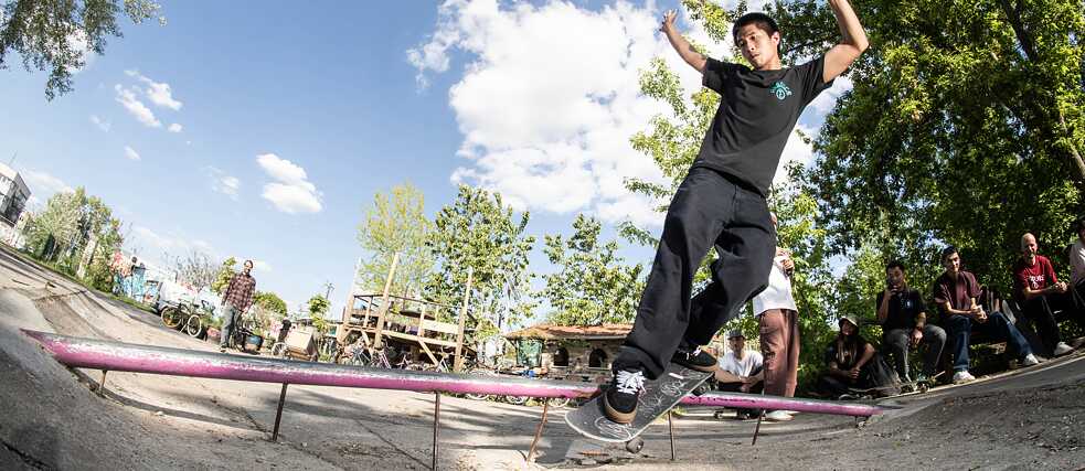 Besuch des DIY-Skate-Spots an der Greifswalder Straße in Berlin