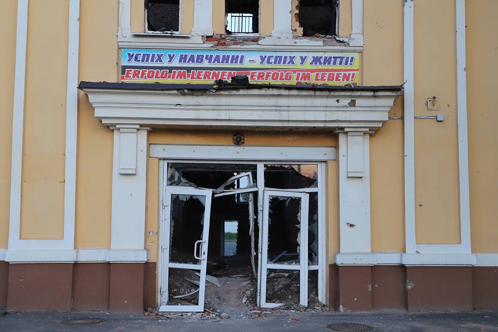 Charkiw, Mai 2023: Die Schule mit Deutsch-Schwerpunkt am Rande des Zentrums von Charkiw ist im Frühjahr in einem schweren Straßenkampf zerstört worden.