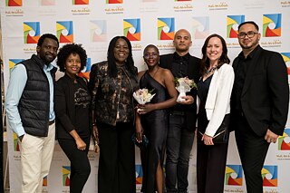 Premiere "Under the hanging tree"