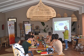 Des élèves sont en cours