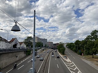 Die Autobahn im Stadtzentrum 