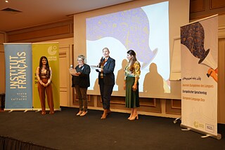 Anaïs Boelicke, Leiterin des Goethe-Instituts Irak, und Frederique Tarride, Leiterin des Institut Français d'Irak à Erbil, eröffnen den Sprachentag