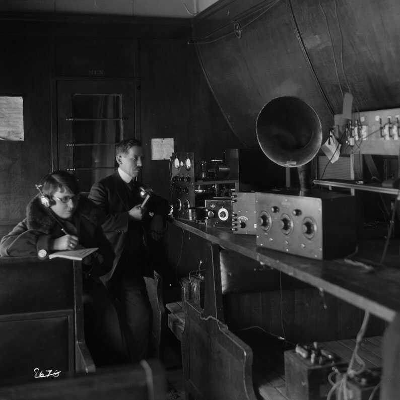 Canadian National Railways radio technology, Montréal, Quebec 
