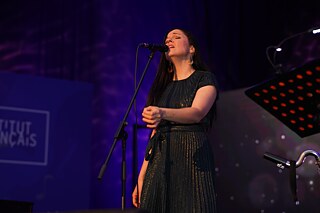 Sängerin Simin Tander