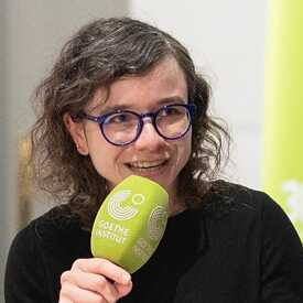  © Frédérique Halászová