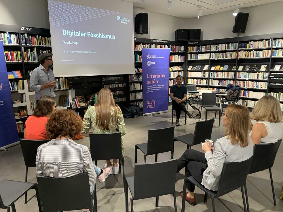 Literarischer Salon: Holger Marcks und Maik Fielitz © Goethe-Institut Bratislava