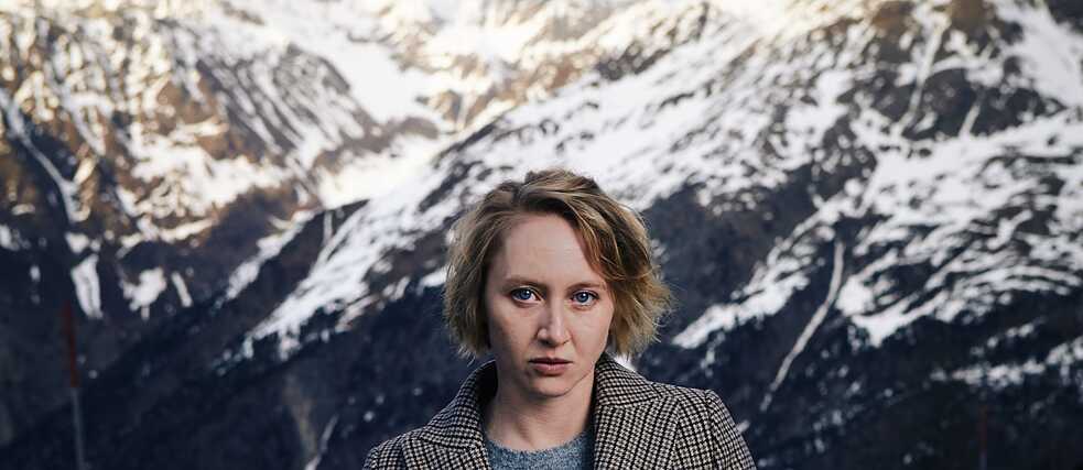 Anna Maria Mühe plays the main role as undertaker Brünhilde Winter-Blum