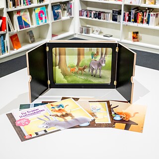 Kamishibai Erzähltheater © © Petr Machan / Goethe-Institut Kamishibai-Erzähltheater