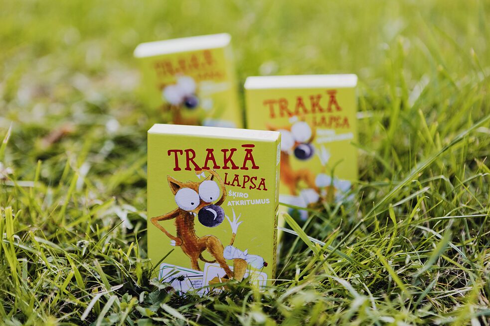 Kāršu spēle bērniem un pieaugušajiem “Trakā Lapsa šķiro atkritumus”