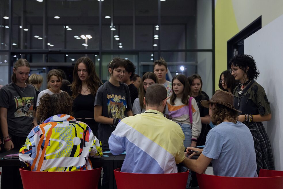 ok.danke.tschüss gibt Autogramme