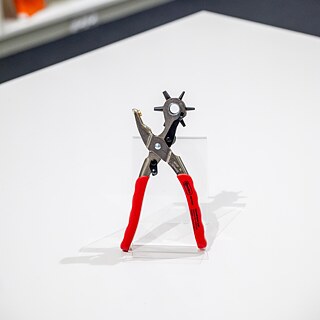 Děrovací kleště  © © Petr Machan / Goethe-Institut Děrovací kleště 