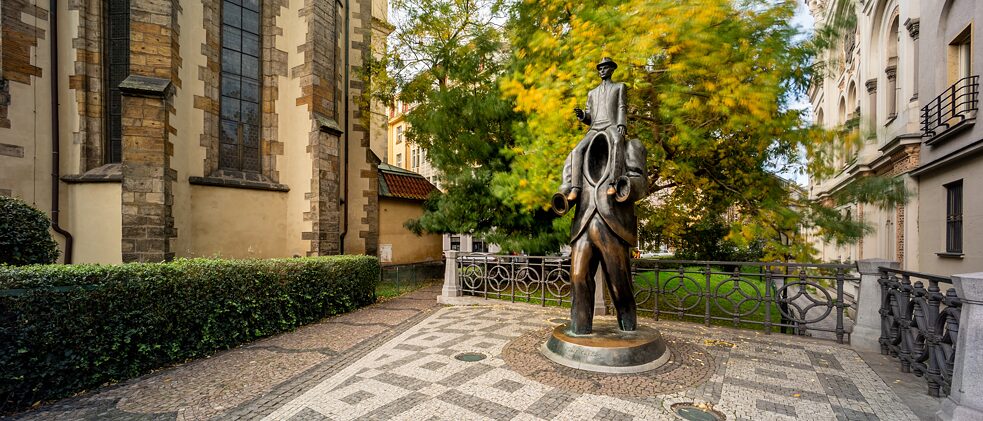 Jaroslav Róna, Franz-Kafka-Denkmal, Dušní-Straße 1