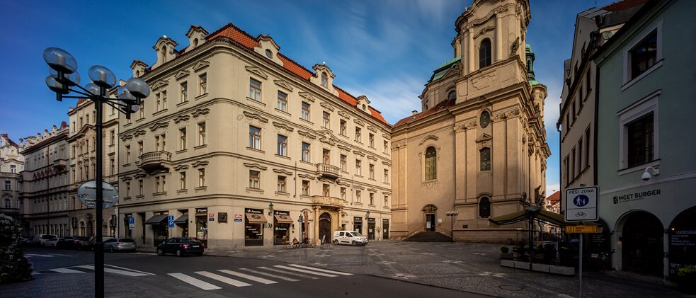 Dom przy wieży, Plac Franza Kafki 3