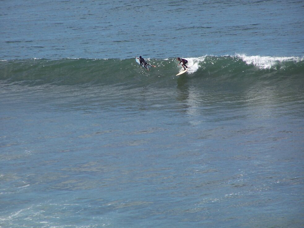 Dave Lowe surfing