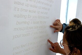 Bild aus der traditionellen Ausstellung ART START: Junge Künstler*innen, die man 2023 auf dem Schirm haben sollte