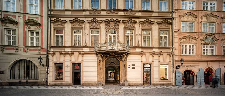 Palazzo Hrzan von Harras – Celetná, 12