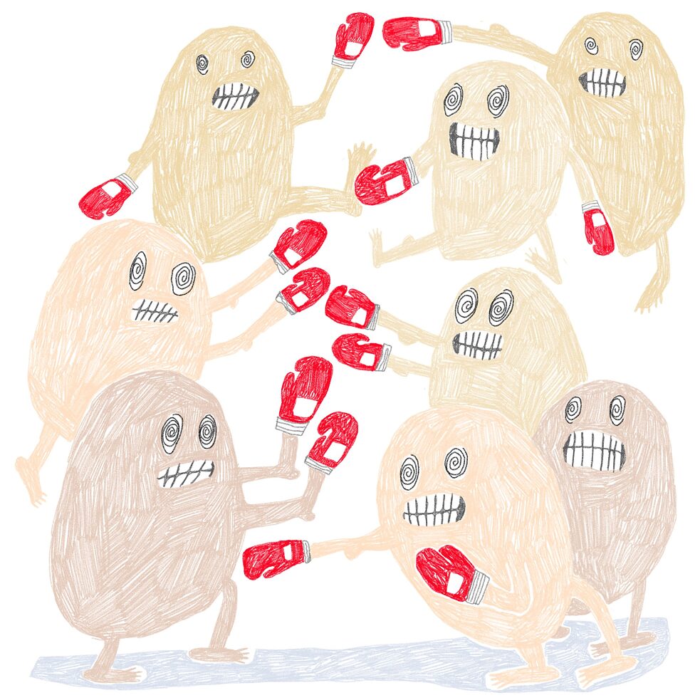 Eggs fighting each other