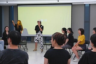 “疯狂猜词”环节给活动现场带来了许多欢乐 | 图片由UCCA尤伦斯当代艺术中心提供