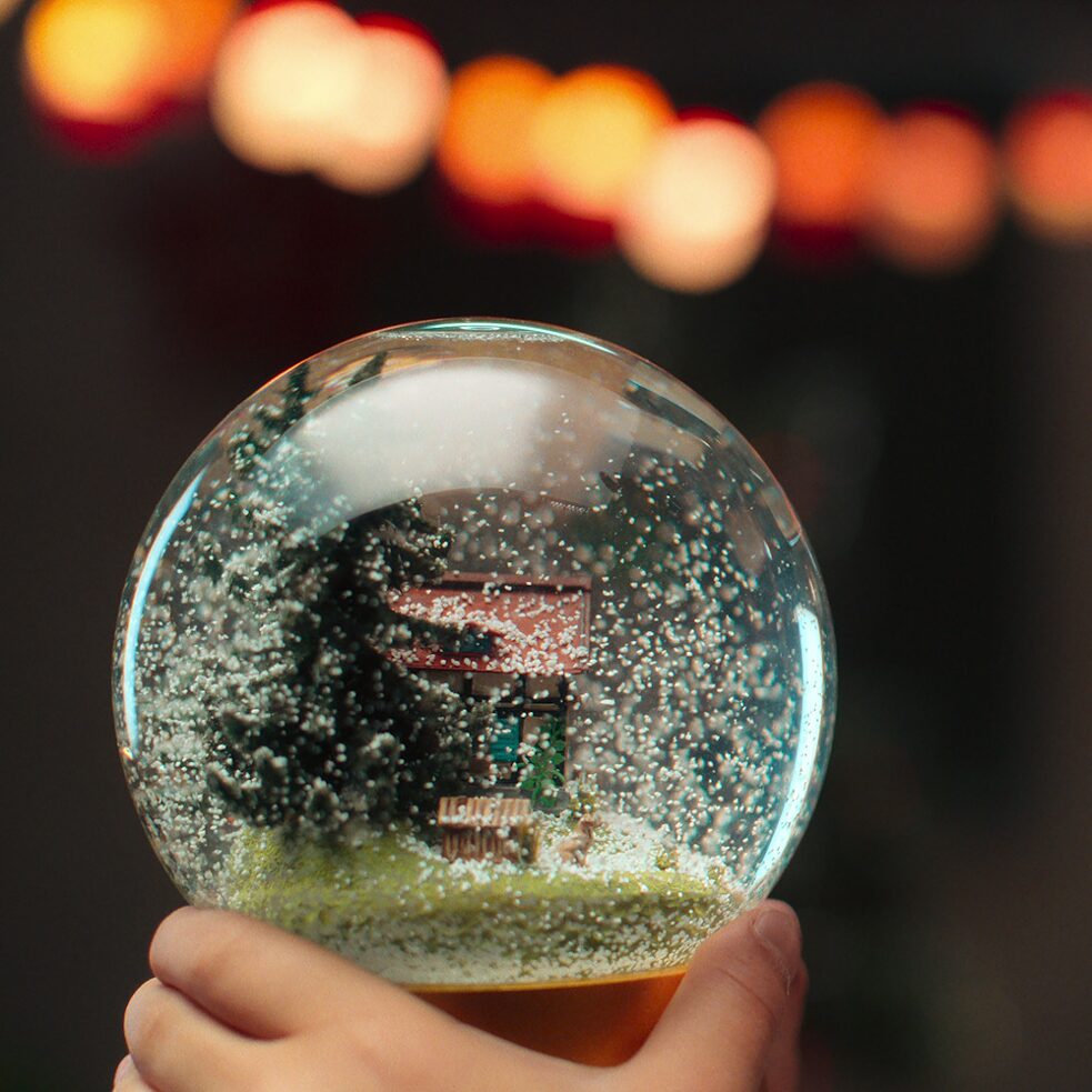 Snow Globe in the hands of Jonathan (Sammy Schrein). Stillframe from the Netflix Germany series "Liebes Kind / Dear Child"