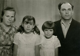 Pranas und Pranciška Rindokas mit ihren Töchtern Zita und Irena (Juditas Mutter), 1968