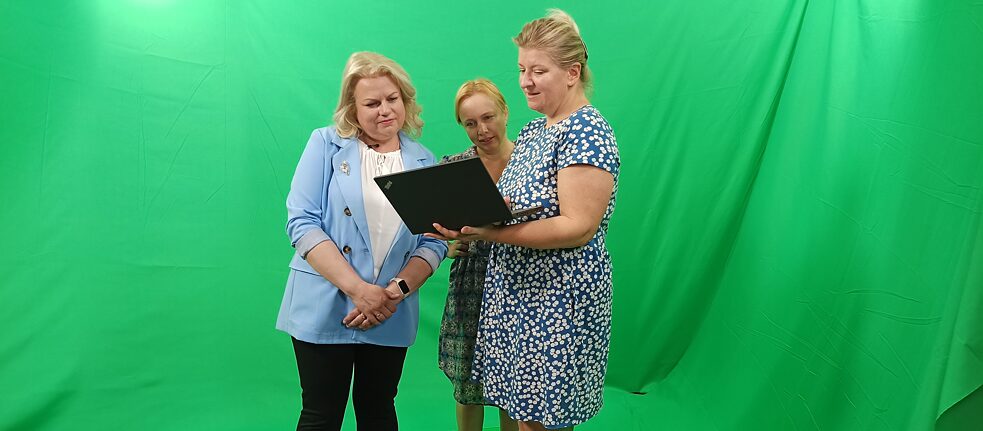 Deutsch mit Fro. Hinter den Kulissen (Foto 6)