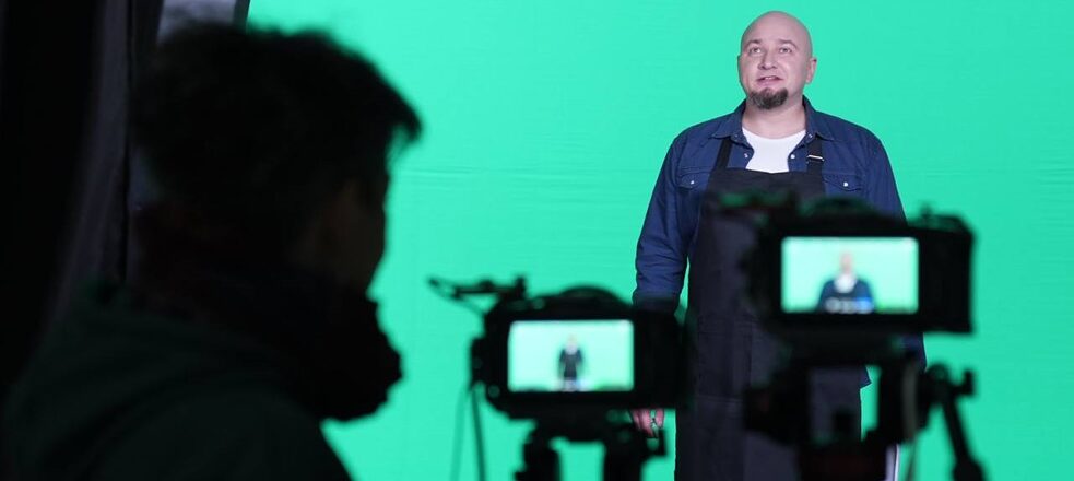 Deutsch mit Fro. Hinter den Kulissen (Foto 9)