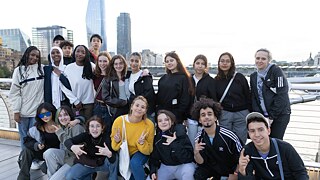 Der Austausch bringt gleichgesinnte Jugendliche zusammen.