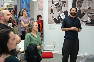 18.10.2024 | Die Teilnehmer hingen an den Lippen des Künstlers.