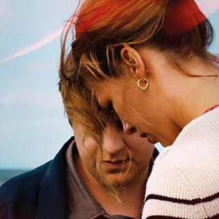 Томас Шуберт, Паула Бер (зліва направо) у «Полум'яне небо» (2023)