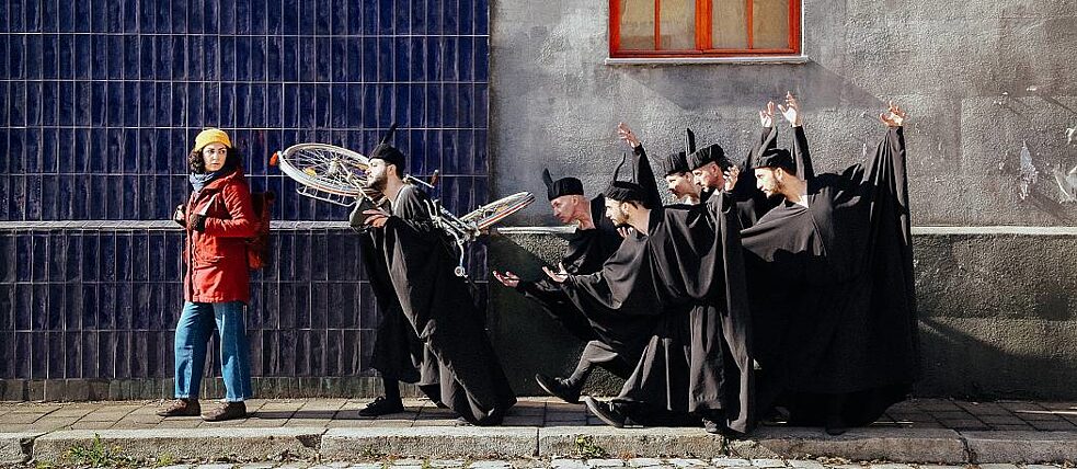 Das DOK.fest München widmet Filmemacher*innen im Exil eine von Goethe-Institut im Exil co-kuratierte Reihe | Foto (Ausschnitt): Aus SHAHID © DOK.fest München