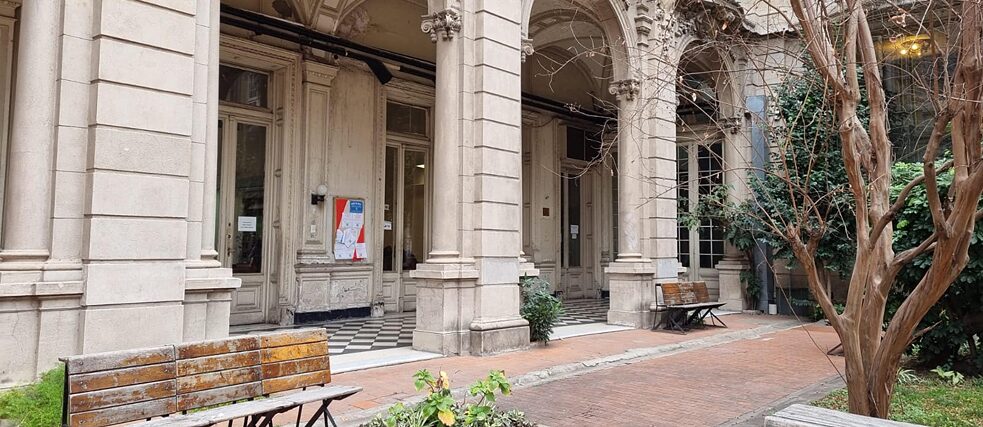 IES en Lenguas Vivas Juan Ramón Fernández