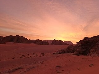 Sonnenaufgang in Wadi Rum