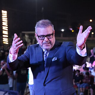 Alaa Majeed directing during a concert