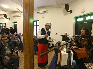 Claudia Ott bei Veranstaltung in Bagdad