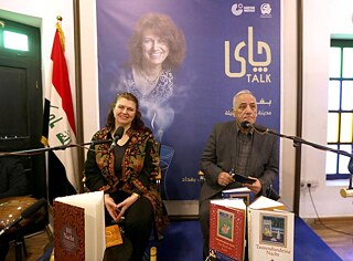 Claudia Ott bei einer Veranstaltung in Bagdad