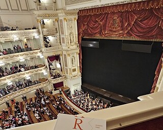 Sommerakademie 2024 - Die Oper als außerschulischer Lernort: Don Carlos in der Semperoper