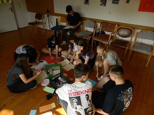 Підлітки в аудиторії