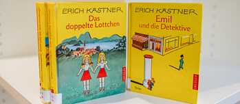 Werke von Erich Kästner in der Bibliothek des Goethe-Instituts
