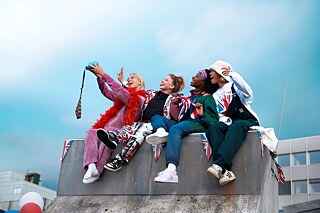 Skater Girls - Get Up 