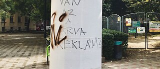 SENSE INTO NONSENSE | „Where is the f*ing commercial?“, 8th district, Budapest 