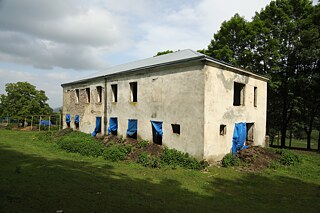 იფნარის ადმინისტრაციული შენობა