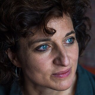 Bio Uli Decker Portrait (qu)