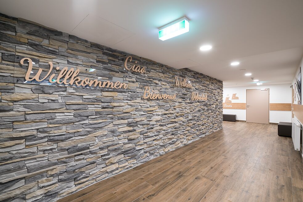 Eingangsbereich Alpincenter