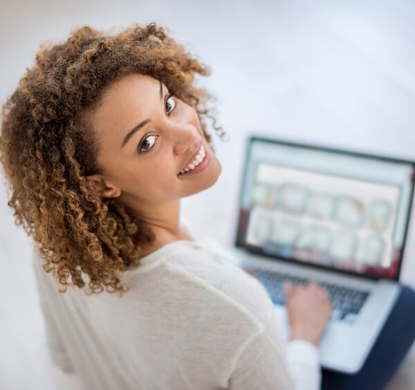 Online-Fortbildung Deutsch Lehren Lernen® (DLL) Standard: Basisqualifizierung zur DaF/DaZ-Lehrkraft mit Schwerpunkt Methodik/Didaktik - auch für Quereinsteiger geeignet. Vom BAMF anerkannt.