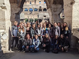 Gruppenbild am Colosseum in Rom 