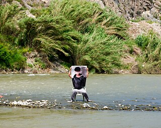 Isabella Gerstner “Asi hala burada – Der Rebell ist noch da“