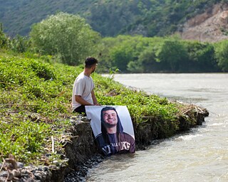Isabella Gerstner “Asi hala burada – Der Rebell ist noch da“