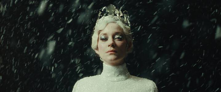 Marion Cotillard en la película de competencia <i>La Tour de Glace</i> (La torre de hielo). Dirección: Lucile Hadžihalilović
