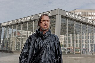 Lars Eidinger im Berlinale-Eröffnungsfilm „Das Licht” (The Light). Regie Tom Tykwer 