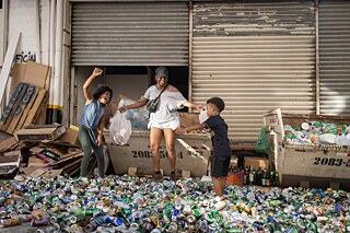 “A melhor mãe do mundo”. Direção: Anna Muylaert. Brasil/Argentina, 2025. Na foto: Rihanna Barbosa, Shirley Cruz, Benin Ayo. Berlinale Special. Foto: Leonardo Feliciano. 